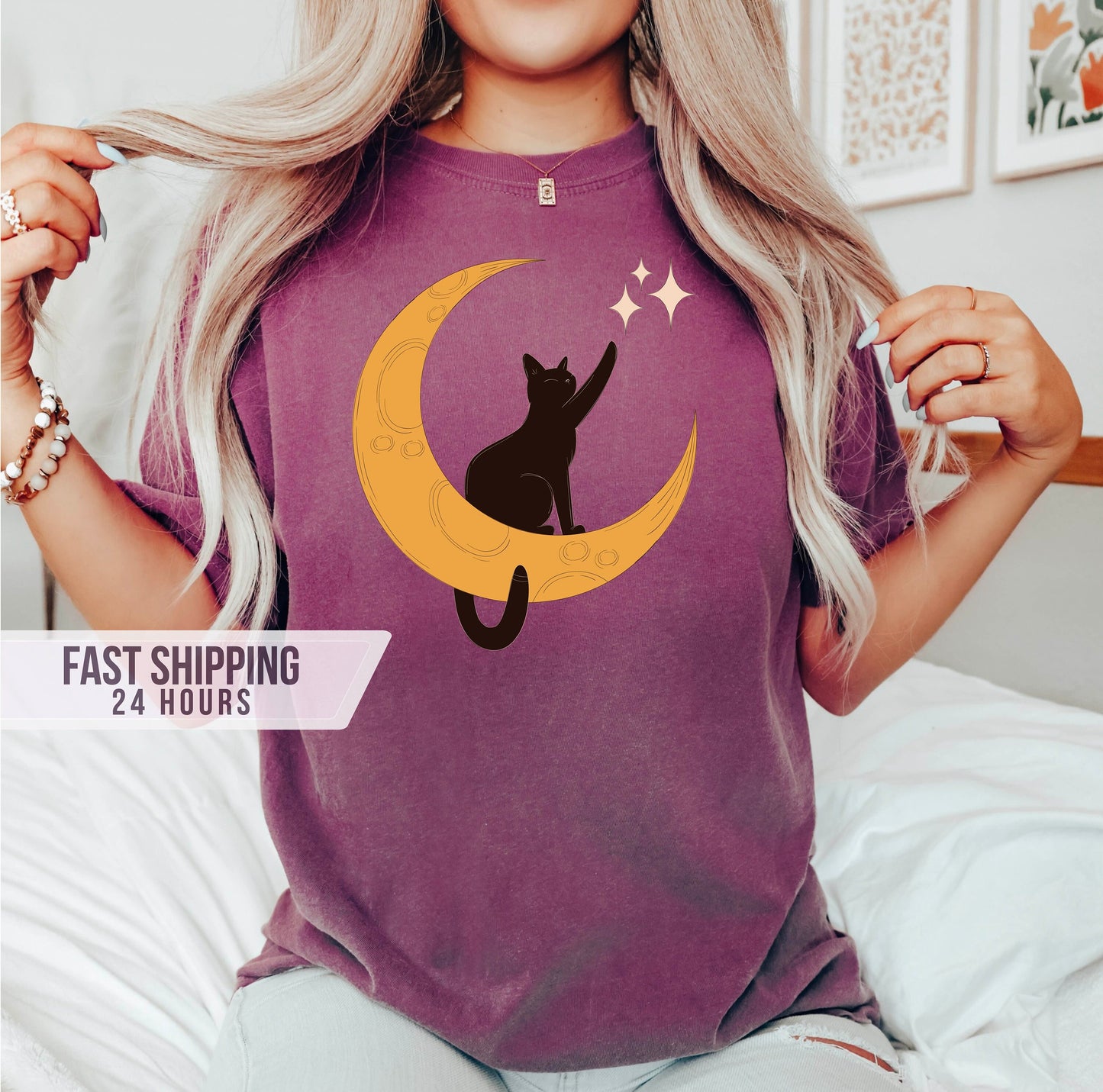 Moon and Cat Tshirt, Moon Shirt, Cat Shirt, Cat Mom Gift, Mystical Cat, Moon Shirt, Cat Lover Gift,Gift for Her,Gift for Him,Cat Lover Shirt
