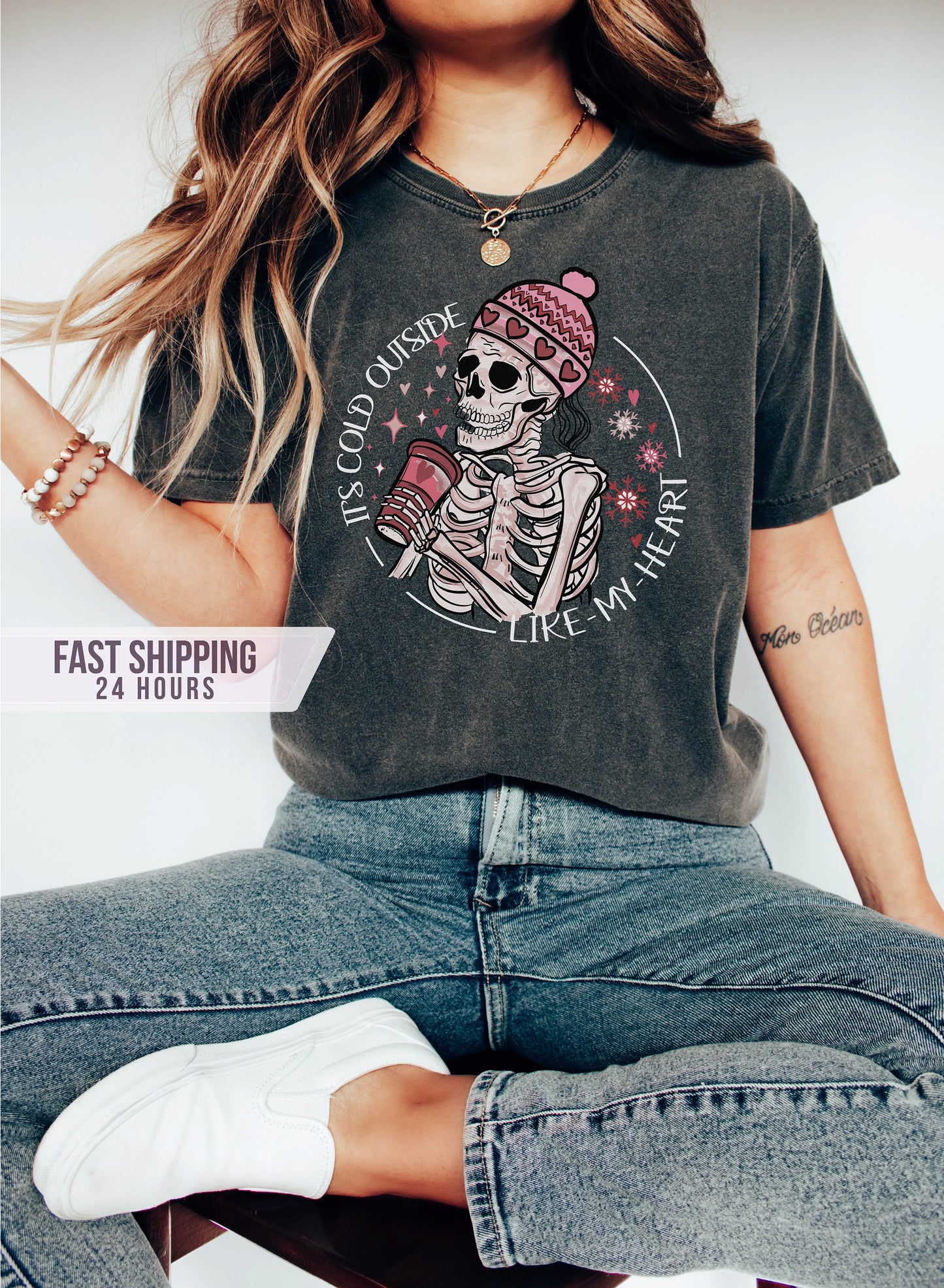 It's Cold Outside Like My Heart Tshirt,Skeleton Shirt,Halloween Shirt, Skull Shirt, Halloween Gifts, Gift for Women,Romantic Halloween Shirt