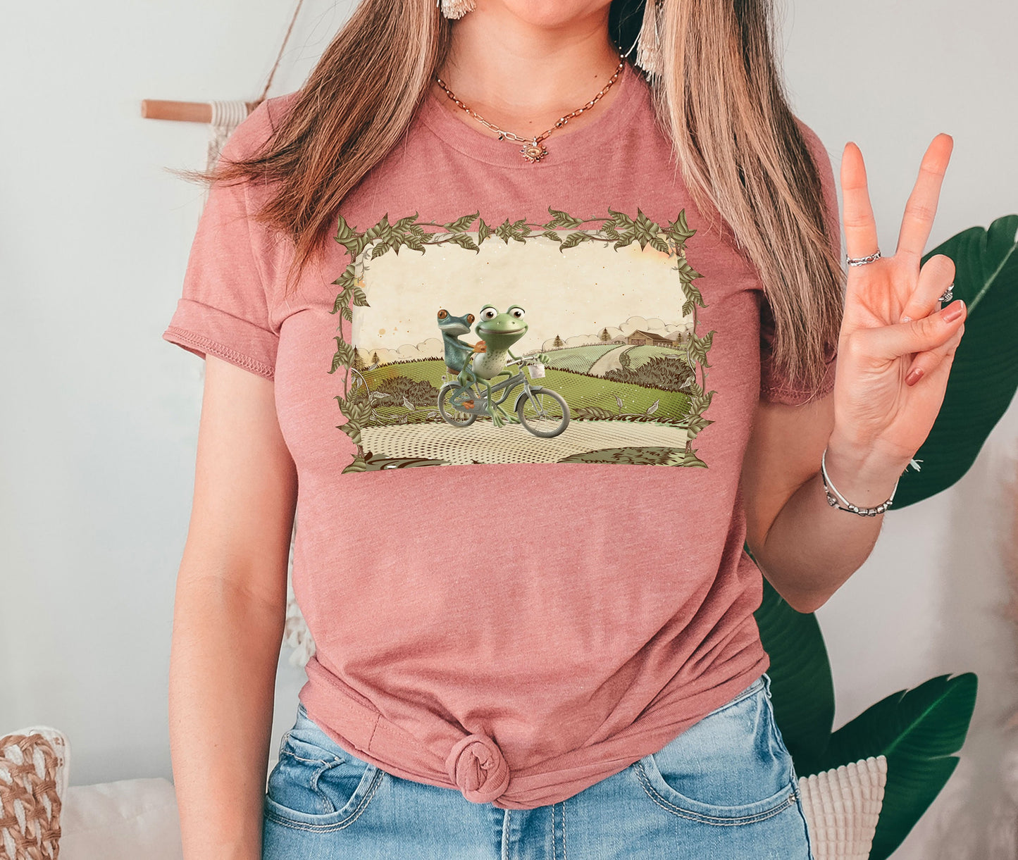 Frog Couple Tshirt, Funny Shirt, Frog Lover Gift, Animal Shirt, Frog Shirt, Animal Lover, Frog And Toad Shirt, Gift for Him, Gift for Her
