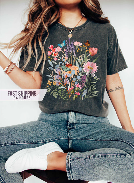 Flower Garden  Tshirt, Botanical Shirt, Nature Lover Shirt, Wildflowers Shirt, Gardener Shirt, Flower Girl Gift, Flower Shirt, Gift for Mom