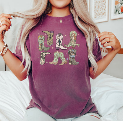Cowgirl Boots Tshirt, Western Graphic Tee, Cute Country Shirts, Cowgirl Shirt, Western Shirt, Cowgirl Gift,Country  Shirt,Western Tee