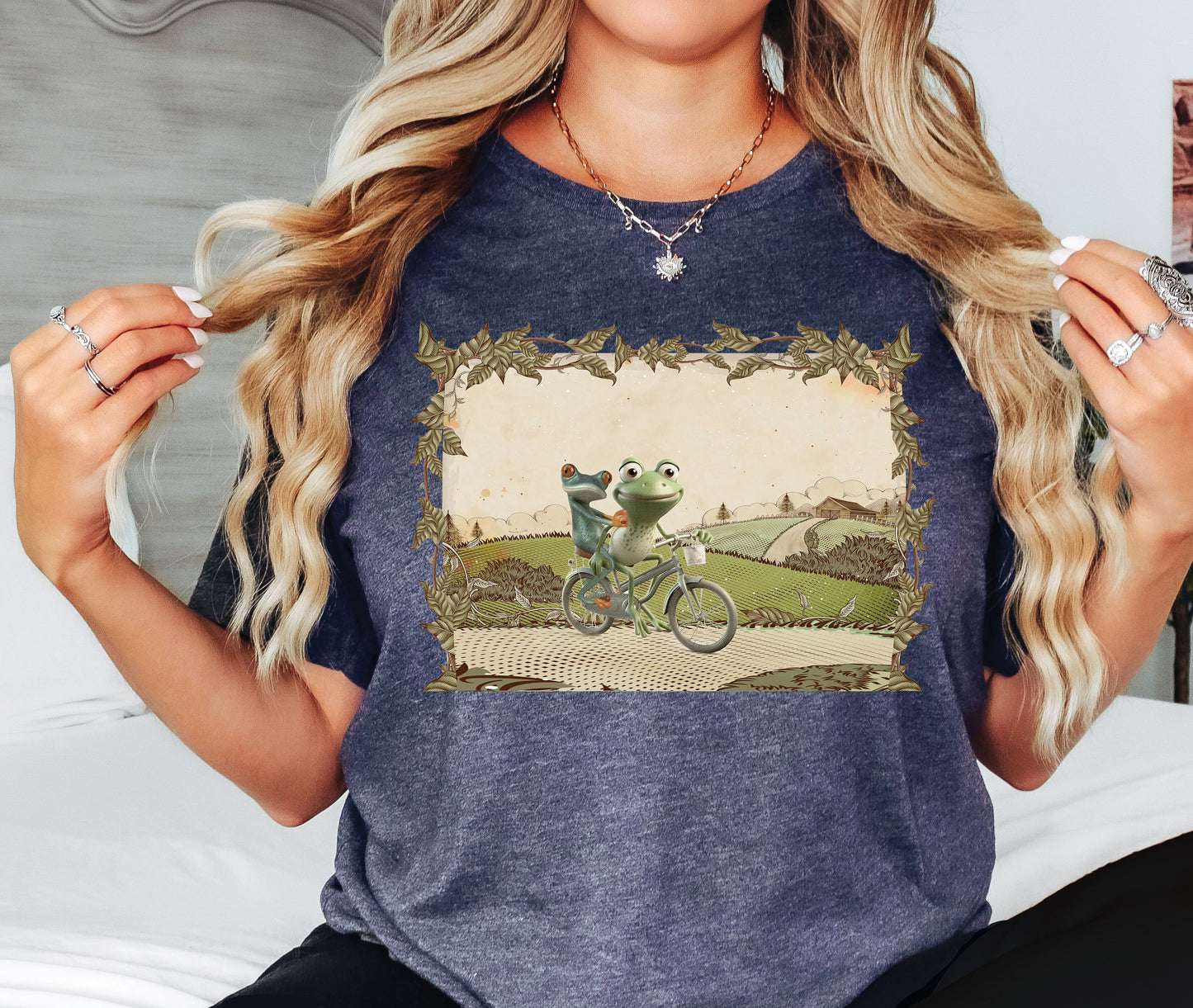 Frog Couple Tshirt, Funny Shirt, Frog Lover Gift, Animal Shirt, Frog Shirt, Animal Lover, Frog And Toad Shirt, Gift for Him, Gift for Her