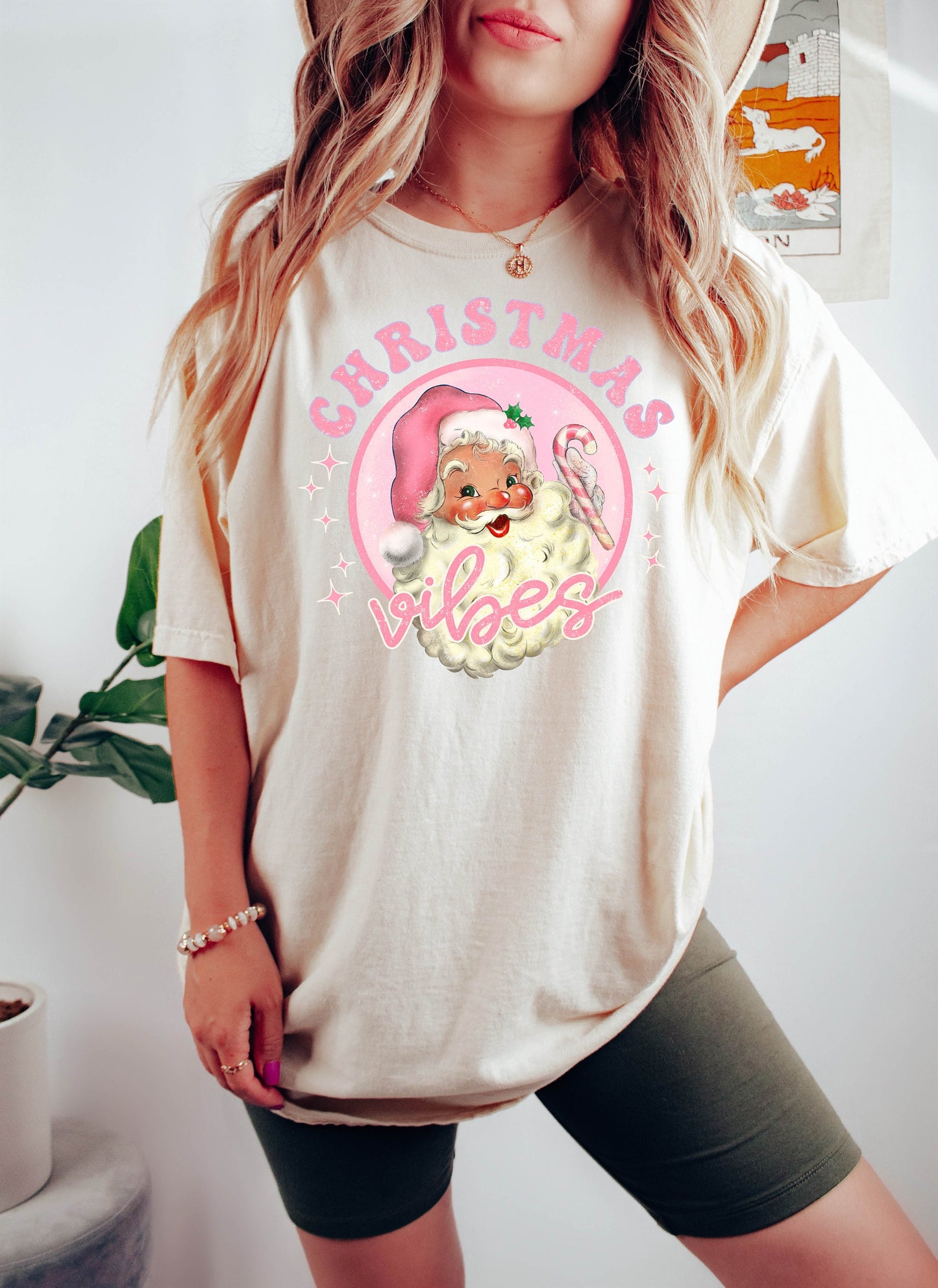 Christmas Vibes Tshirt, Santa Shirt, Christmas Shirt, Christmas Vibes, Winter Tshirt, Holiday Shirt, Christmas Gifts, Christmas Tshirt
