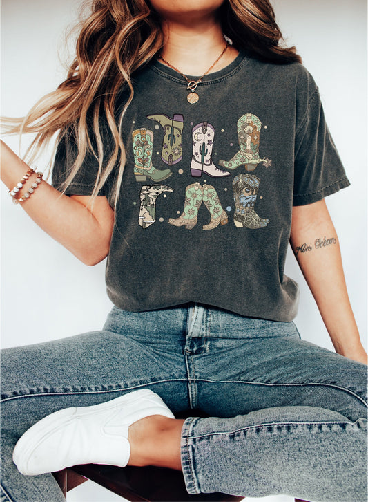 Cowgirl Boots Tshirt, Western Graphic Tee, Cute Country Shirts, Cowgirl Shirt, Western Shirt, Cowgirl Gift,Country  Shirt,Western Tee