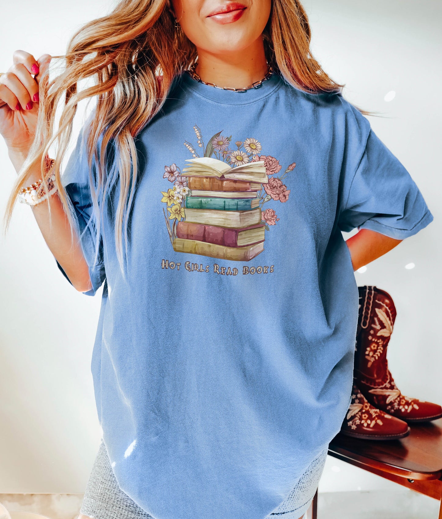 Hot Girls Read Books Tshirt, Reading Shirt, Girlfriend Gift, Love Reading, Book Lover Shirt, Bookish Shirt, Book Lover Gift, Book Hoodie