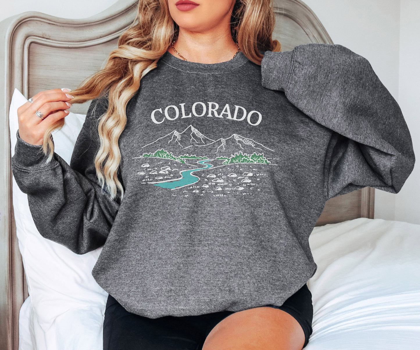 Colorado Sweatshirt, Colorado Mountain Sweatshirt, National Park Sweatshirt, Hiking Sweatshirt, Colorado Lover Gift, Colorado Hoodie